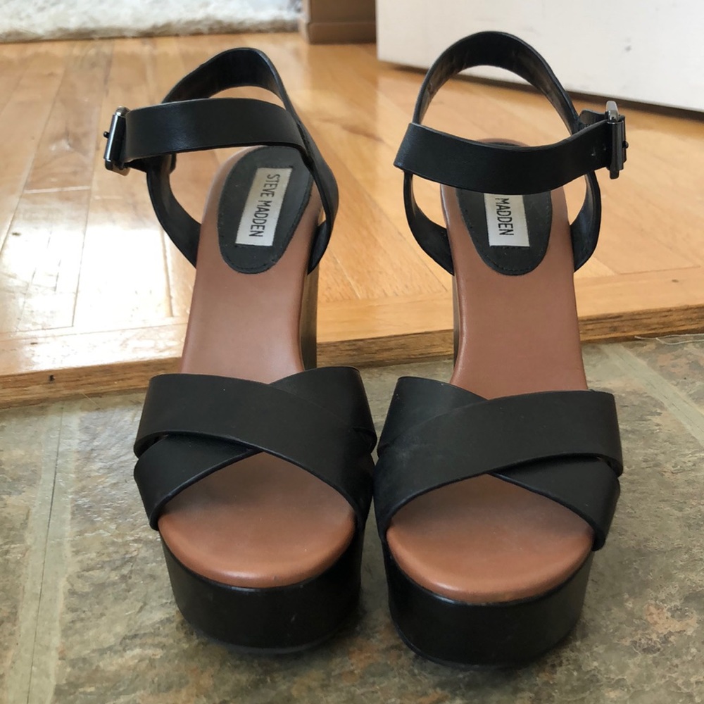 Black Steve Madden wedges